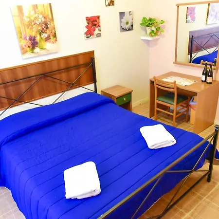 Casa Vacanza Frendy - Zona Con Parcheggio Gratis Sulla Strada Affittacamere
