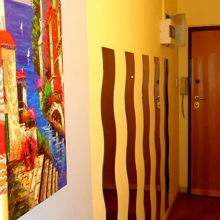 Casa Vacanza Frendy - Free Airport Transportation On Arrival If You Book An Of Minimum 3 Nights And 6 People Gasthuis Rome